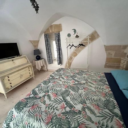 Handy Suite Idromassaggio Bríndisi Exterior foto